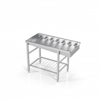 Table to Dishwasher With Short Rolls and Grid Shelf